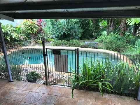 Royal Palm Cottage, Entire Two Bedroom 2 Bathroom House With Pool - Accommodation NSW 0