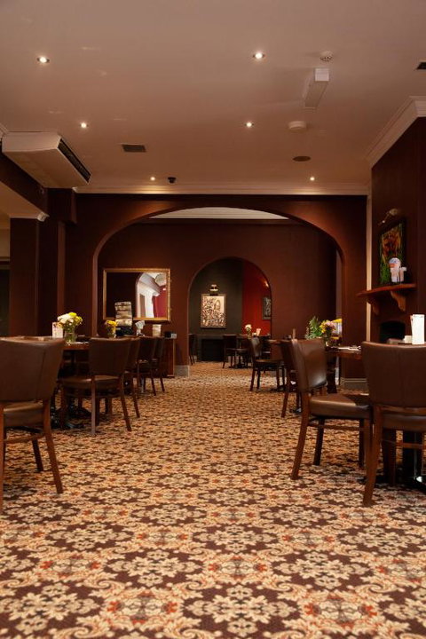 Royal Hotel Singleton - Accommodation NSW 1
