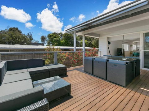 RYE/BLAIRGOWRIE FAMILY ENTERTAINER.. - Accommodation NSW 0