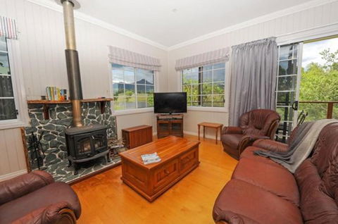 Samford Lakes - Accommodation NSW 2