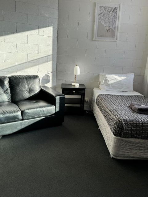 San Remo Hotel Motel - Accommodation NSW 2
