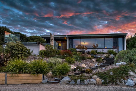 SALT Luxury Couples Villa - Accommodation NSW 3
