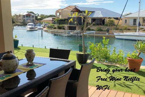 Sandpiper Island Tranquil Waterfront Views & Jetty - Accommodation NSW 0
