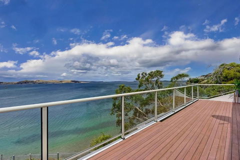 Sandy Bay Beachfront Oasis Direct Beach Access - Accommodation NSW 1