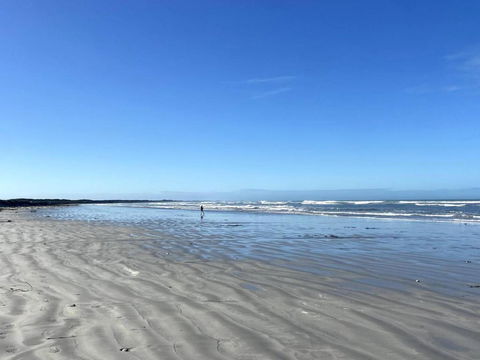 Sandy Bottoms Beach Escape - Accommodation NSW 1