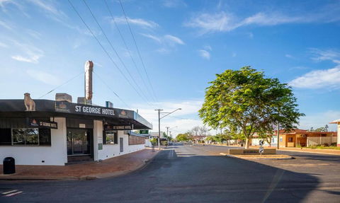 St George Hotel Motel - Accommodation NSW 0