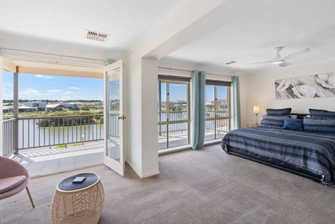 T2 12 Wentworth Pde Hindmarsh Island - No Linen Included - Accommodation NSW 0