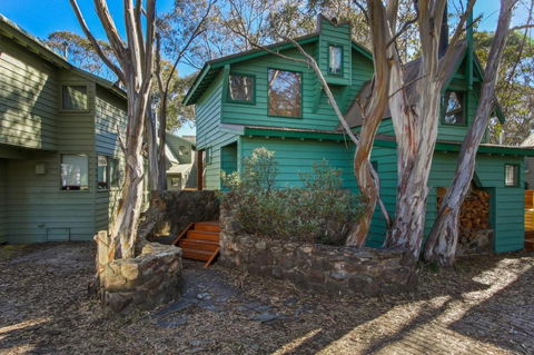 Tambo - Accommodation NSW 2