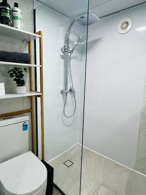 Taylor Lodge 15 Minutes Away From Melbourne Airport - Accommodation NSW 2