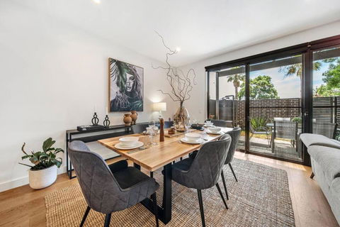 Terra Haus - Renovated WiFi Glenelg - Accommodation NSW 3