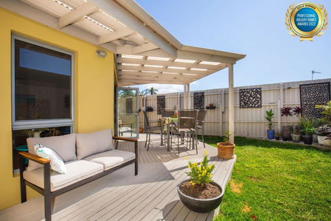 Thalassa I Pet Friendly I 2 Mins Walk To Beach - Accommodation NSW 2