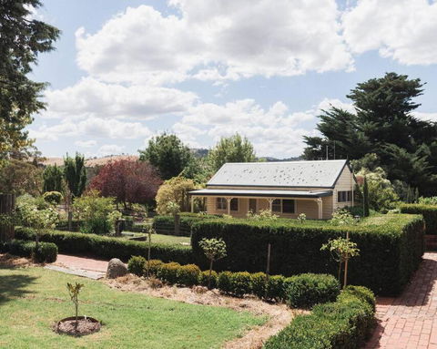 The Acres Of Tooborac Cottage - Accommodation NSW 0