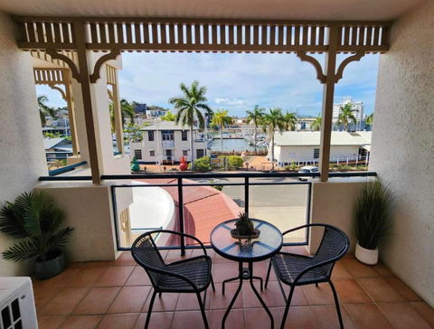 The Anchorage Escape Studio - Steps Away From City, Ferry And Stadium - Accommodation NSW 0