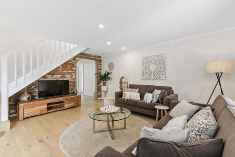 The Beach House Anglesea - Accommodation NSW 3