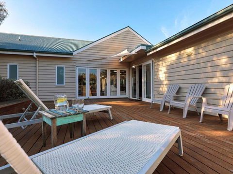 The Beach House - Accommodation NSW 3