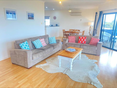 The Beach House - Accommodation NSW 3