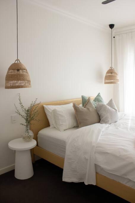 The Beech House-Hill Views, Peaceful Location, 2BR - Accommodation NSW 0