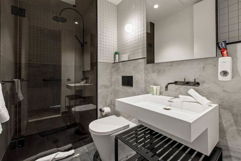 The Claremont - Refined Resort Style Living - Accommodation NSW 3