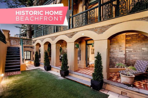 The Cloisters At Albert Hall - Historic Beachfront - Accommodation NSW 0