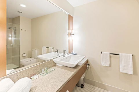 The Colmslie Hotel - Accommodation NSW 1