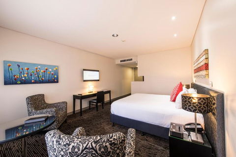 The Colmslie Hotel - Accommodation NSW 3