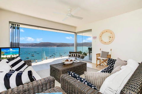 The Commodore - Accommodation NSW 1