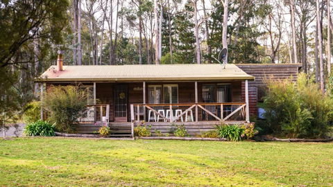 The Daylesford Bush Retreat - Accommodation NSW 0