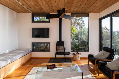 The Edge - Accommodation NSW 2