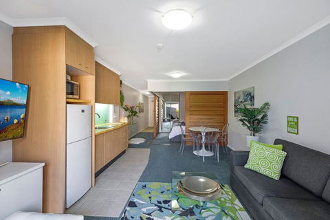 The Entrance Waterfront Resort, Unit 213 - Accommodation NSW 2
