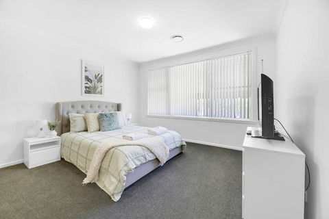 The Family Retreat - Near Mt Panorama & Racecourse - Accommodation NSW 1