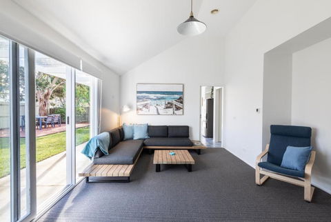 The Grove - Accommodation NSW 3