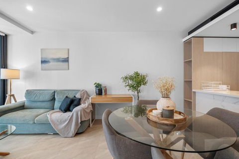The Halo - New Central Lux South Brisbane 2BR With Parking & Pool - Accommodation NSW 3