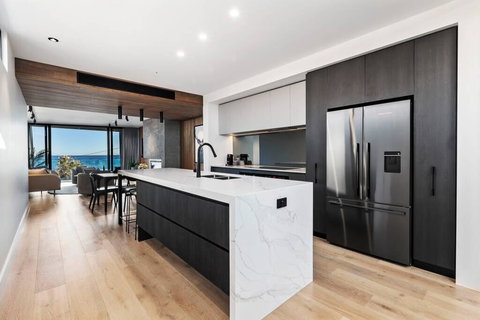 Beachside Lane - On The Beach, Water Views - Accommodation NSW 0