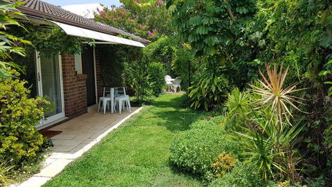 Beachside Villa Ettalong Beach - Accommodation NSW 3