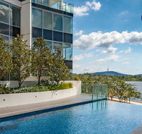 Beautiful Modern Lake View Apartment - Accommodation NSW