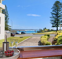 Beauty at the Beach - modern beachfront apartment - Accommodation NSW