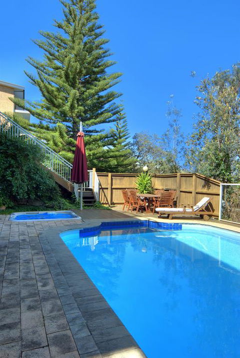 BEDARRA, MOLLYMOOK BEACH - Accommodation NSW 3