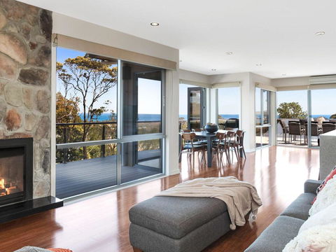Bella Vista - Simply Stunning, Amazing Panoramic Bay Views! - Accommodation NSW 2