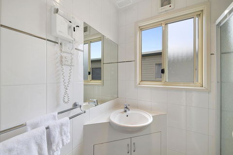 Benalla Tourist Park - Accommodation NSW 3