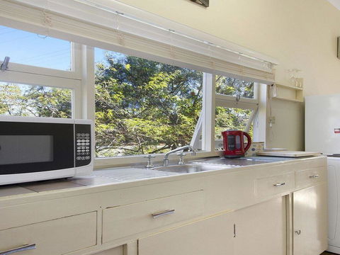 BiJ's On The Beach - 200 Metres To The Water - Accommodation NSW 2
