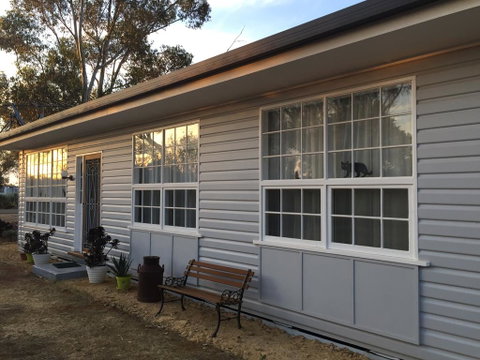 Black Cat Retreat Holiday Home - Accommodation NSW 1