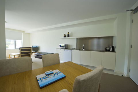 Blue On Blue Superior Studio Room 1361 - Accommodation NSW 1