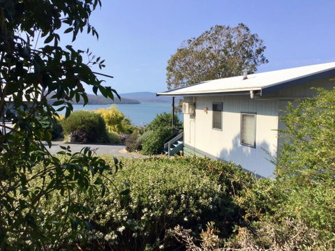 Blue Waters Holiday Cottages - Accommodation NSW 0
