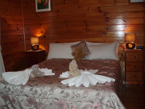 Boat Harbour Garden Cottages - Accommodation NSW 2