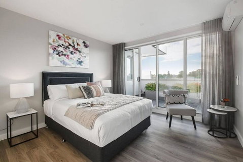 The Soleil - Stylish Penthouse With Private Terrace - Accommodation NSW 2