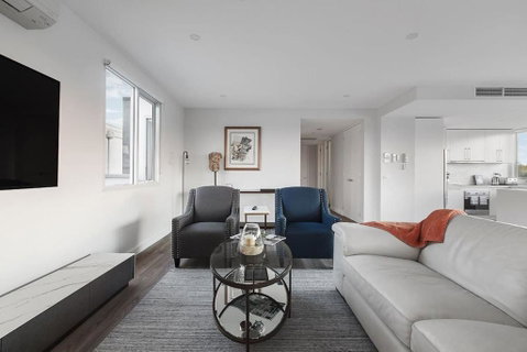 The Soleil - Stylish Penthouse With Private Terrace - Accommodation NSW 3