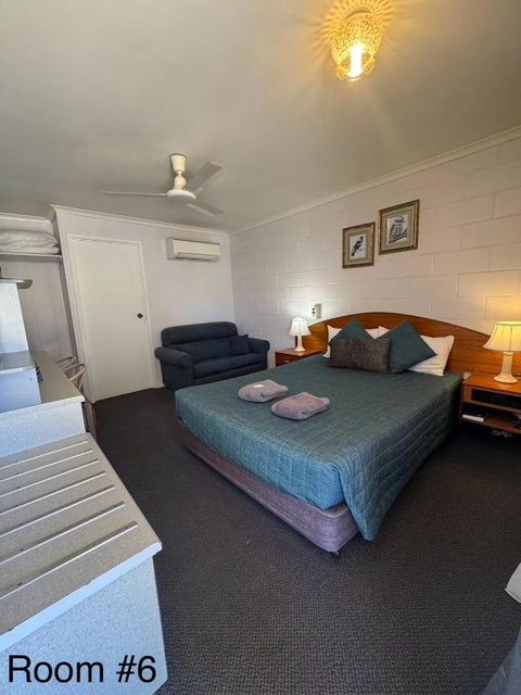 Warrego Motel - Accommodation NSW 2