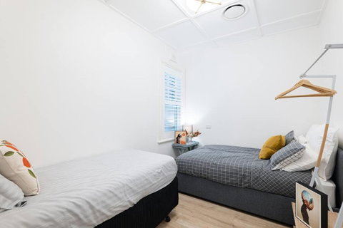 Waterfront - KING Suite New Rooftop Terrace #11A - Accommodation NSW 2