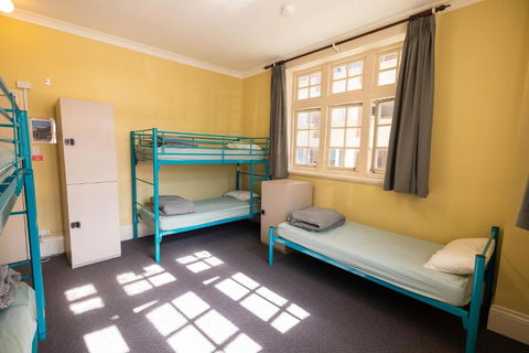 YHA Newcastle Beach - Accommodation NSW 2