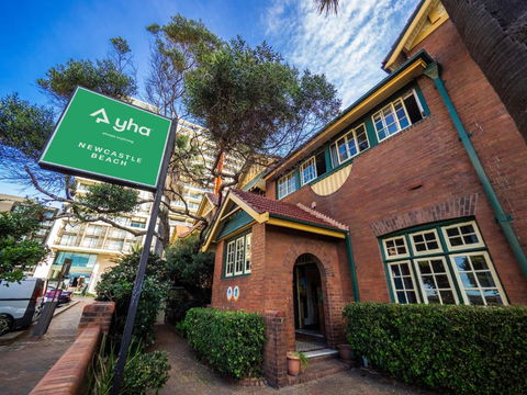 YHA Newcastle Beach - Accommodation NSW 0